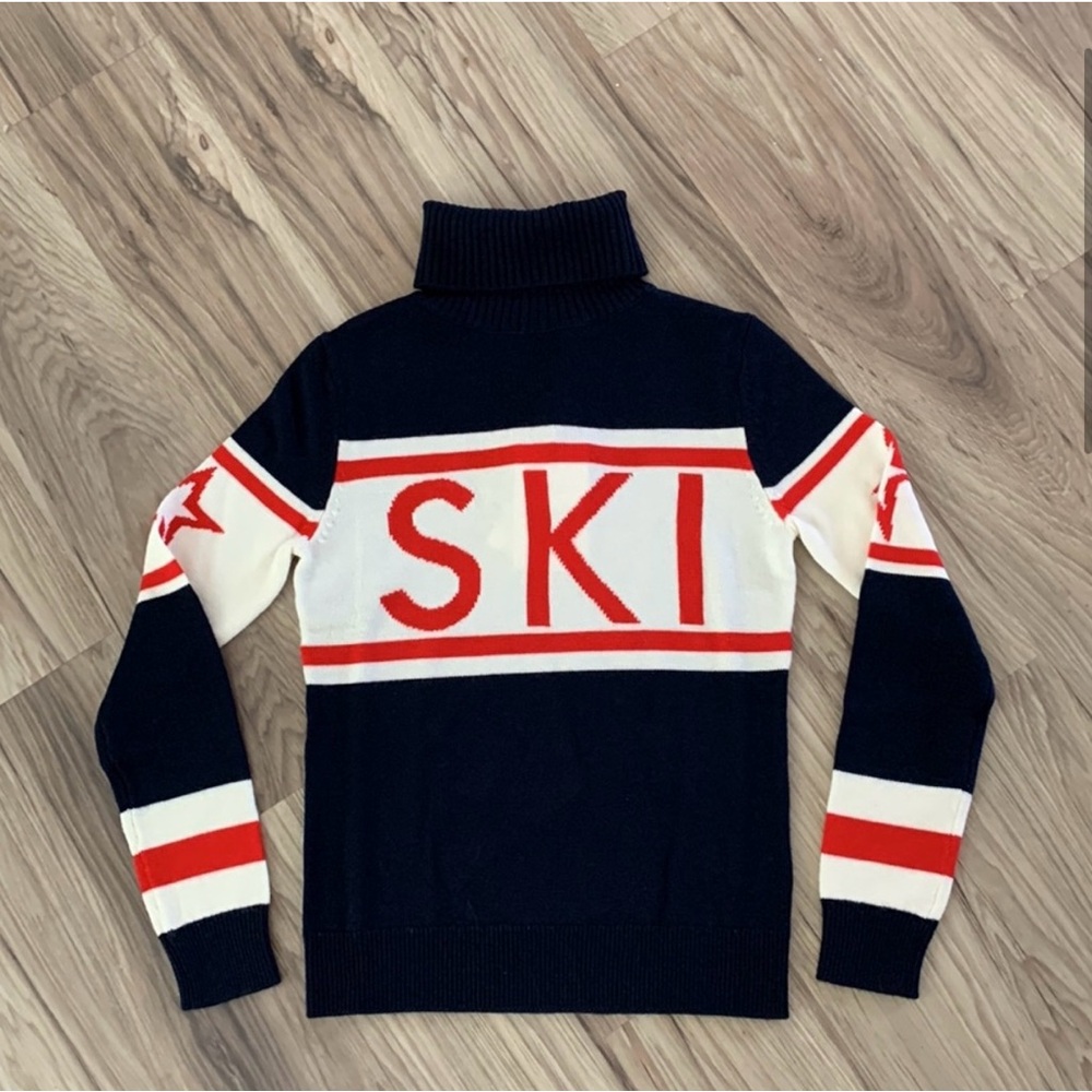 NWT Perfect moment schild ski sweater in navy